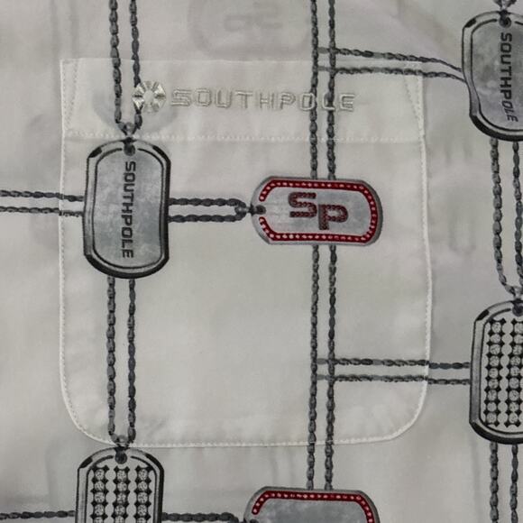 Southpole Shirt Men's XL Short Sleeve Button Up All Over Print Dog Tags Y2K - Picture 3 of 6